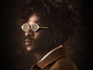 Krizbeatz, Liya, Kemuel - Kinda Girl